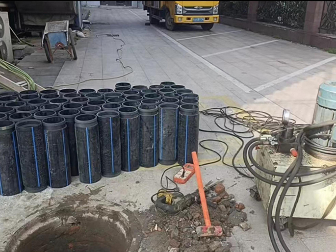 沅陵PE置换管厂家 DN315置换管 非开挖管短管置换